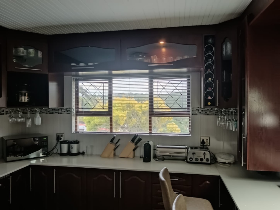 4 Bedroom Property for Sale in Beacon Bay North Eastern Cape